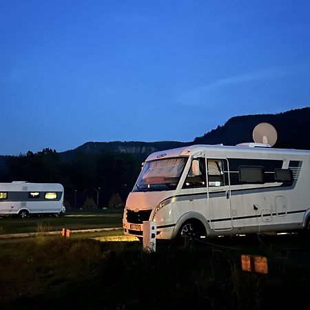 Gory Stolowe Camp -Miejsce Na Kamper, Przyczepe Lub Namiot Радков Екстериор снимка